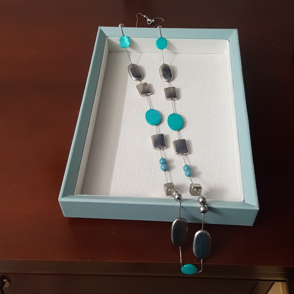 Long necklace